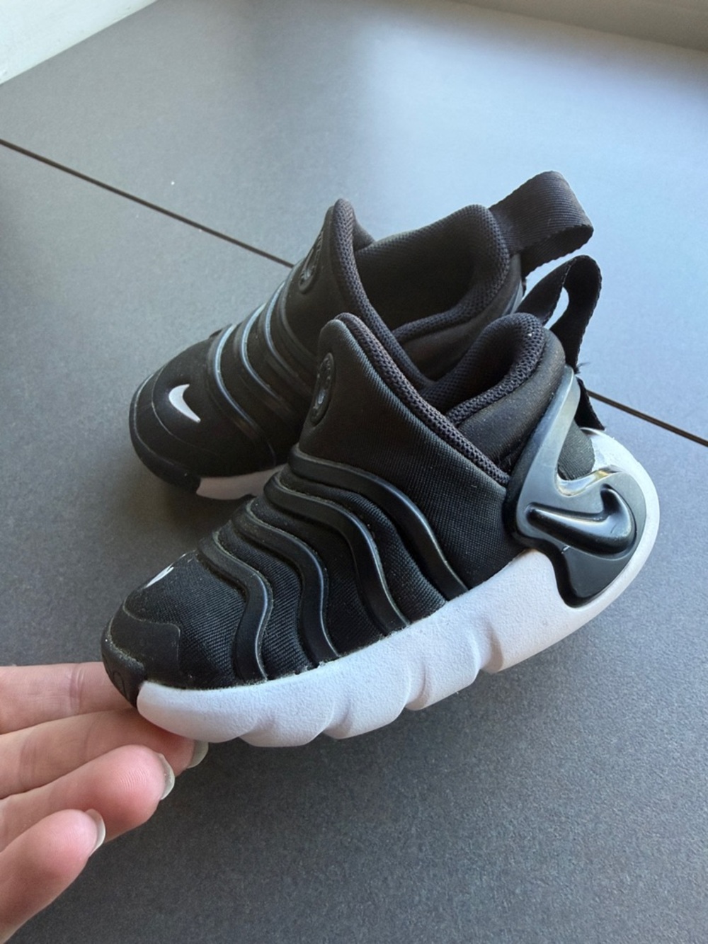 Nike Dynamo Go TD Black White Baby Toddler Athletic Sneaker